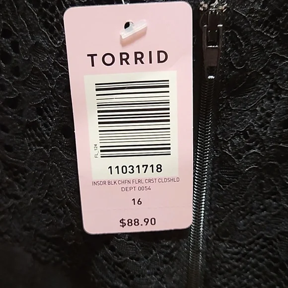 COLD SHOULDER DRESS - Picture 6 of 6